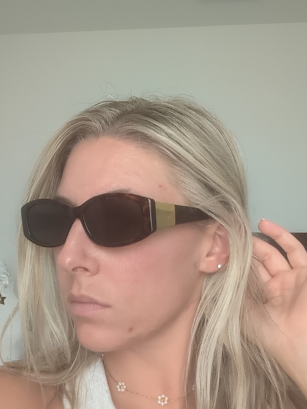 Women’s Tortoise Rectangle Sunglasses